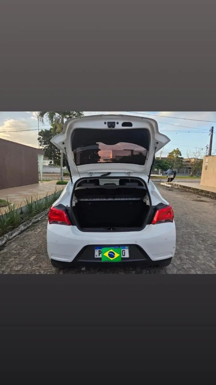 Chevrolet Onix ONIX HATCH LT 1.0 8V FLEXPOWER 5P MEC. 2019