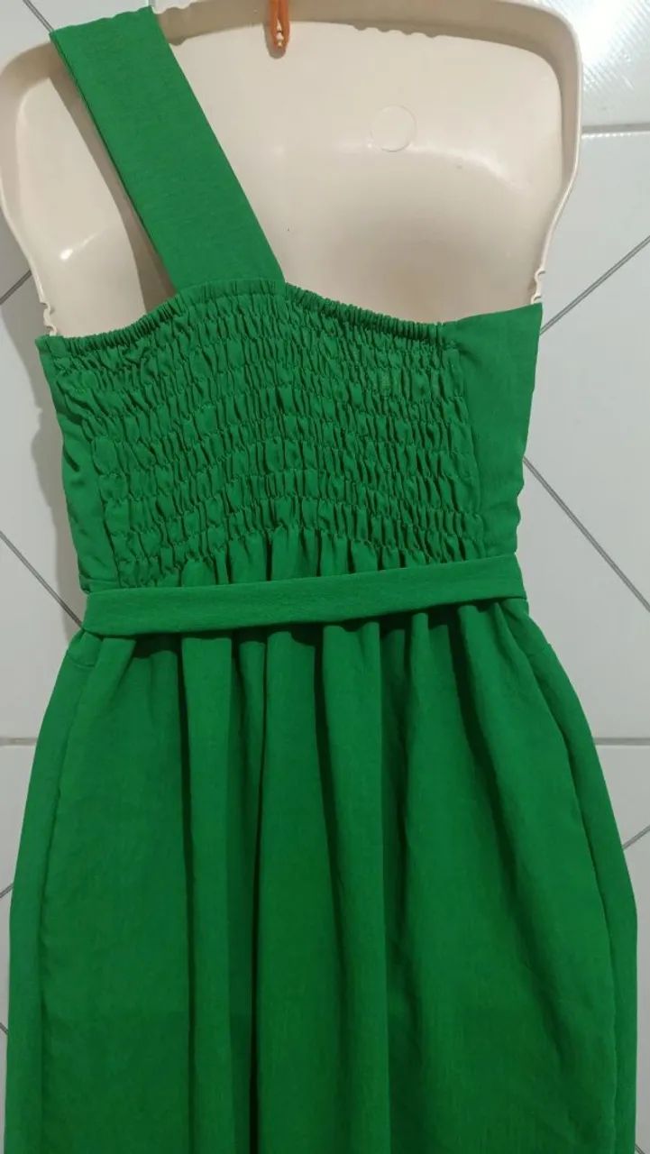 Vestido verde elegante de um ombro só - Foto 4