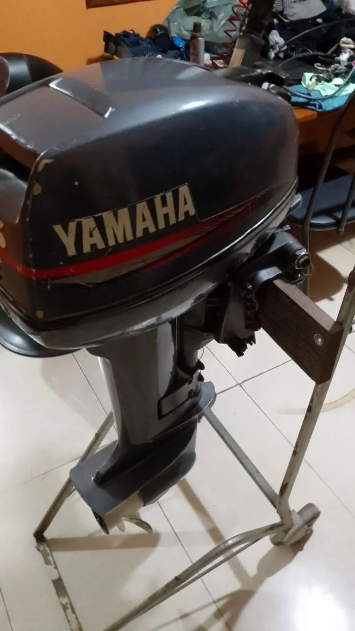 Motor de popa hiamaha 15 hp - Foto 8