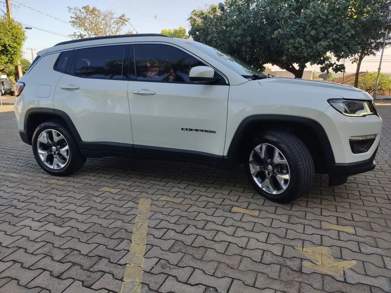 Jeep Compass Longitude 2.0 4X2 Flex 16V Aut. 2019 - Foto 3