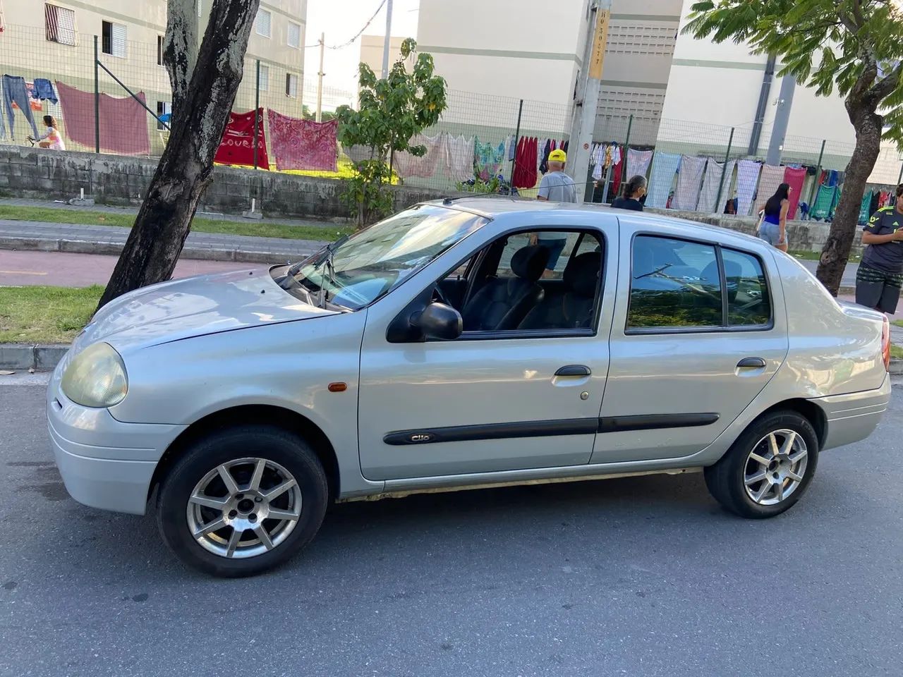 Renault Clio Rn/alize/expr./1.0 Hi-power 16V 5P 2003