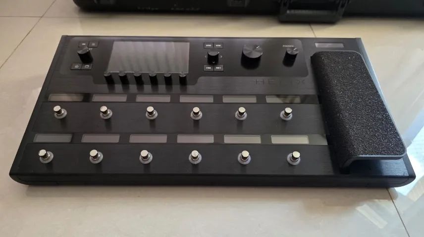 Line 6 - HELIX Floor - Foto 2