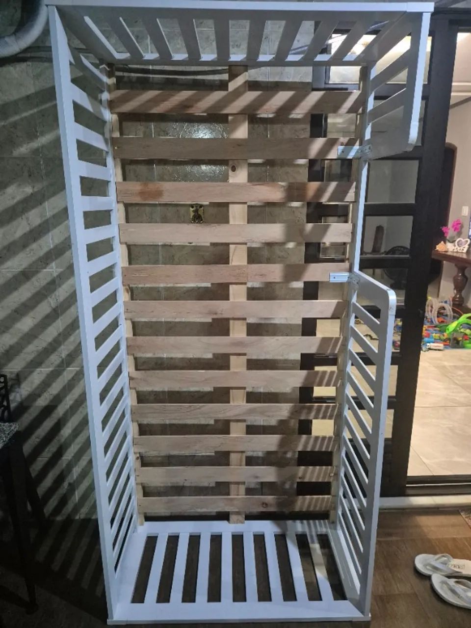 Cama de solteiro montessoriana