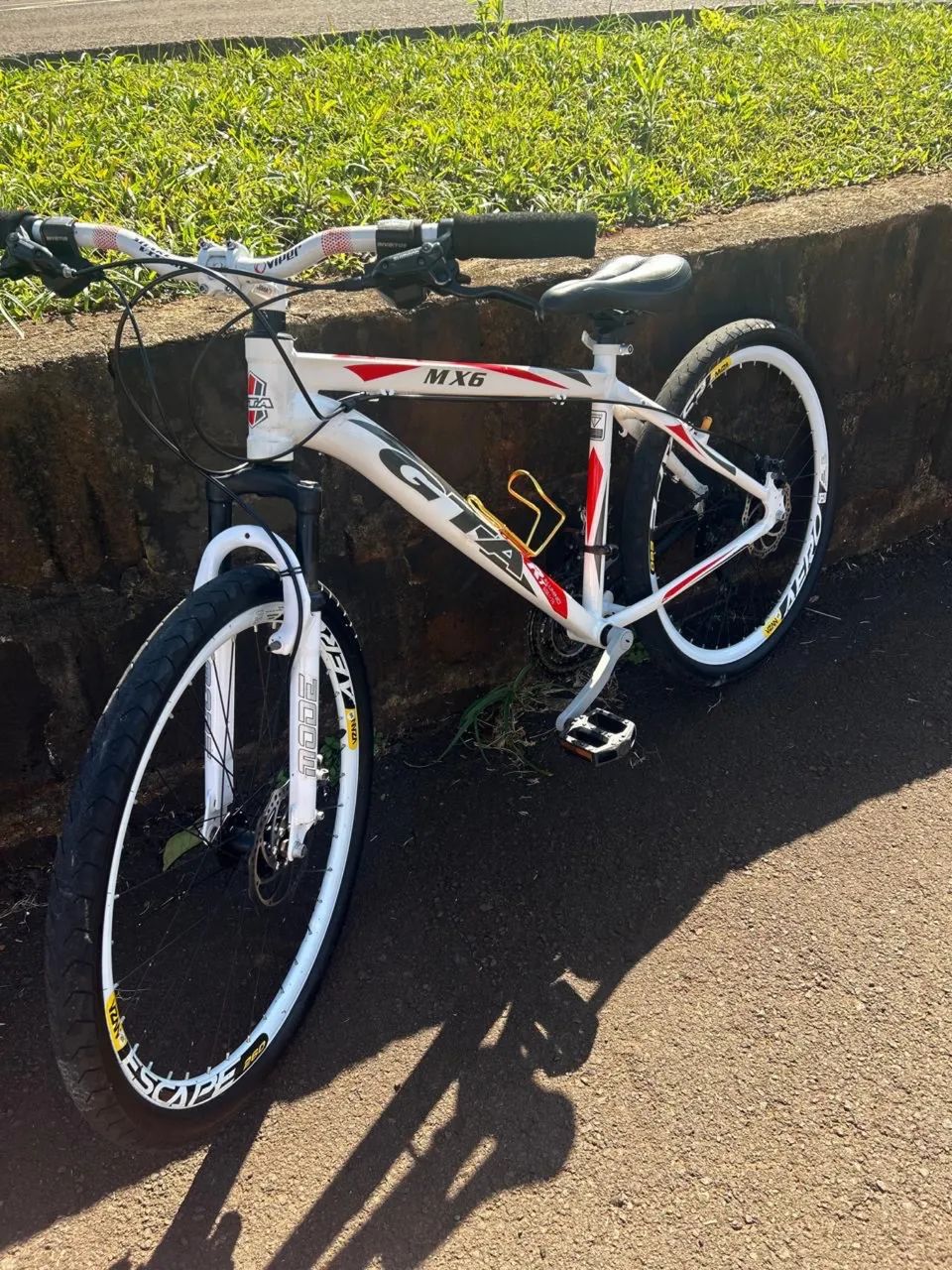 BICICLETA GTA MX6 - ARO 26