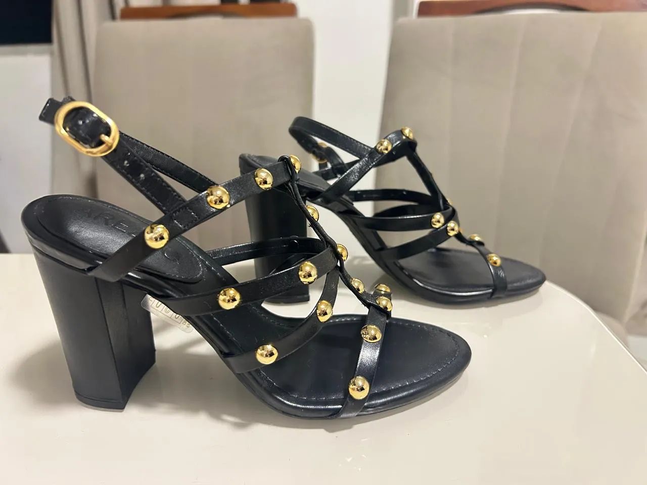 Sandália Arezzo Couro  - Foto 2