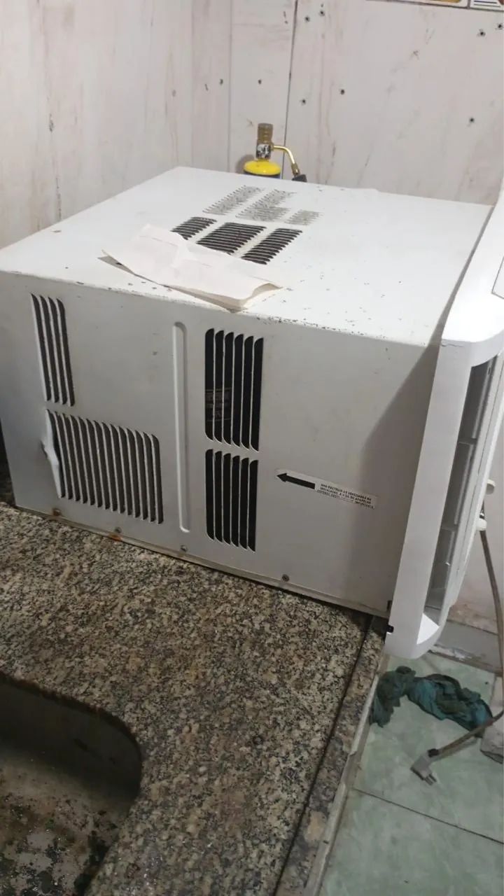 Ar condicionado 10mil btus/ 220v - Foto 2