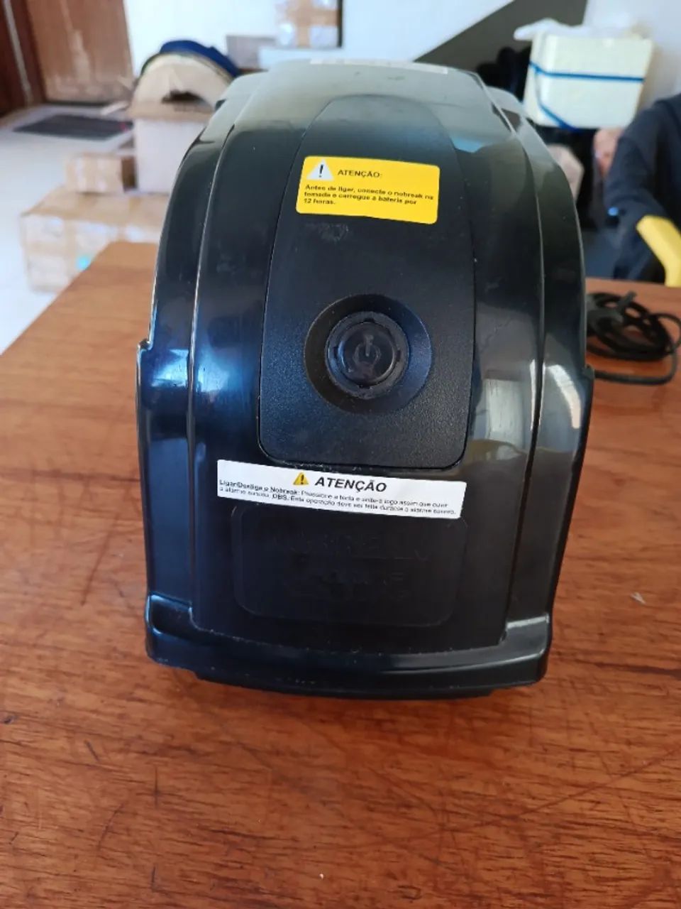 Nobreak security UPS700 . usado sem bateria 