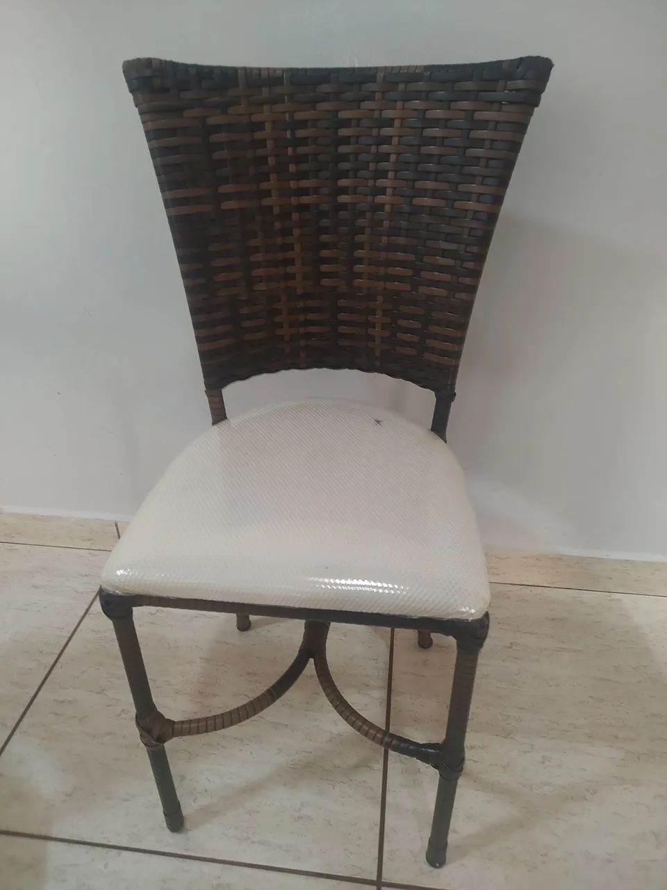 Mesa de vime 