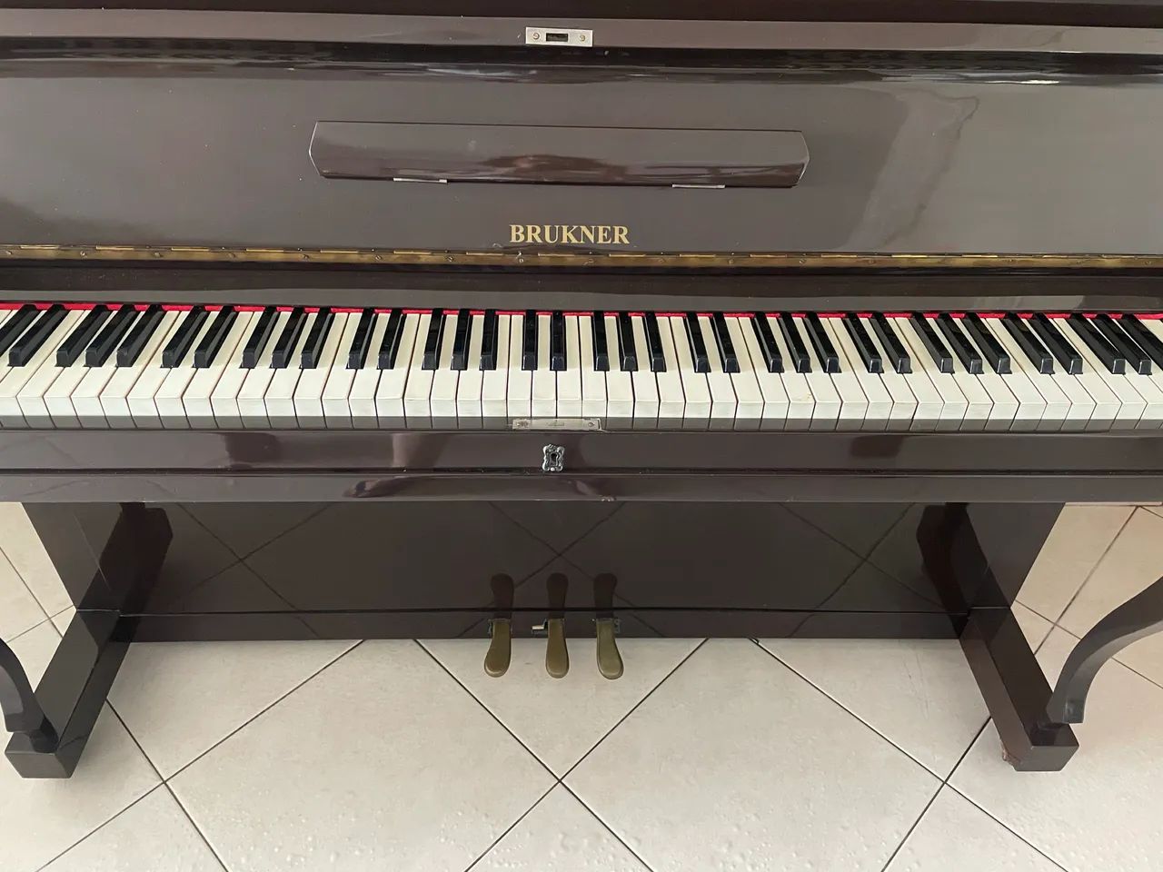 Piano Vertical 