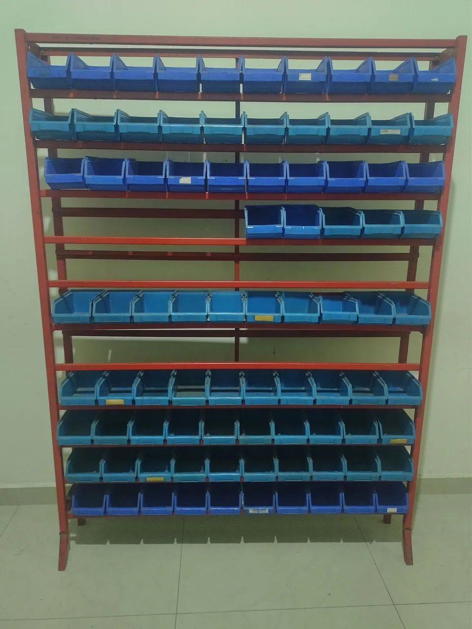 ESTANTE PORTA COMPONENTE 