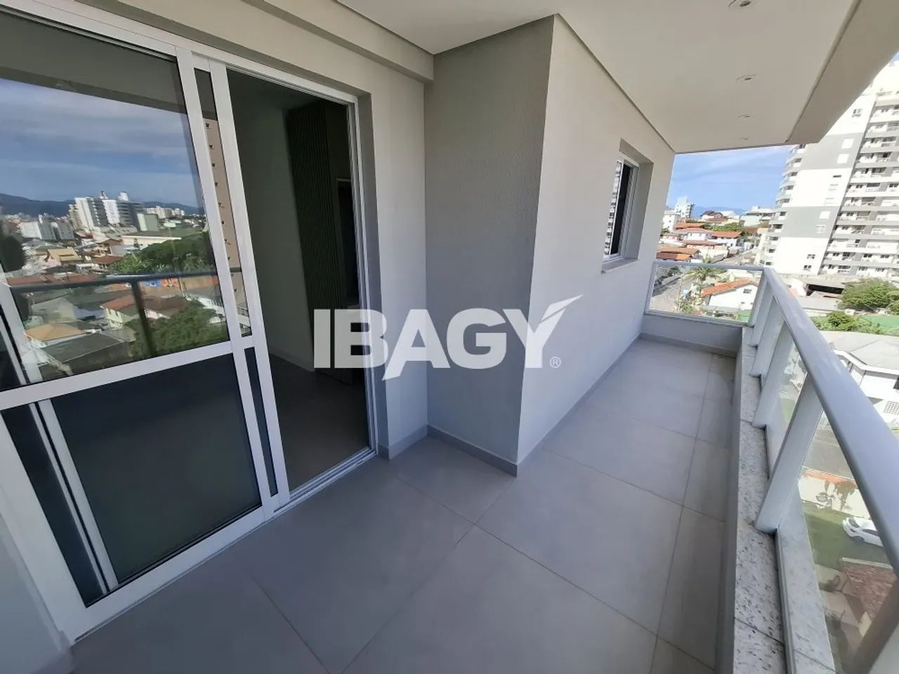 Excelente Apartamento 2 dormitório(s) em Barreiros - São José - Foto 5