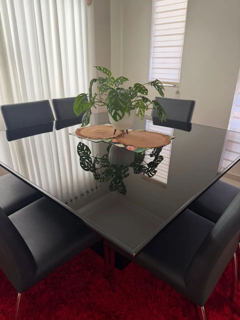 Mesa de vidro com 8 cadeiras - Foto 3