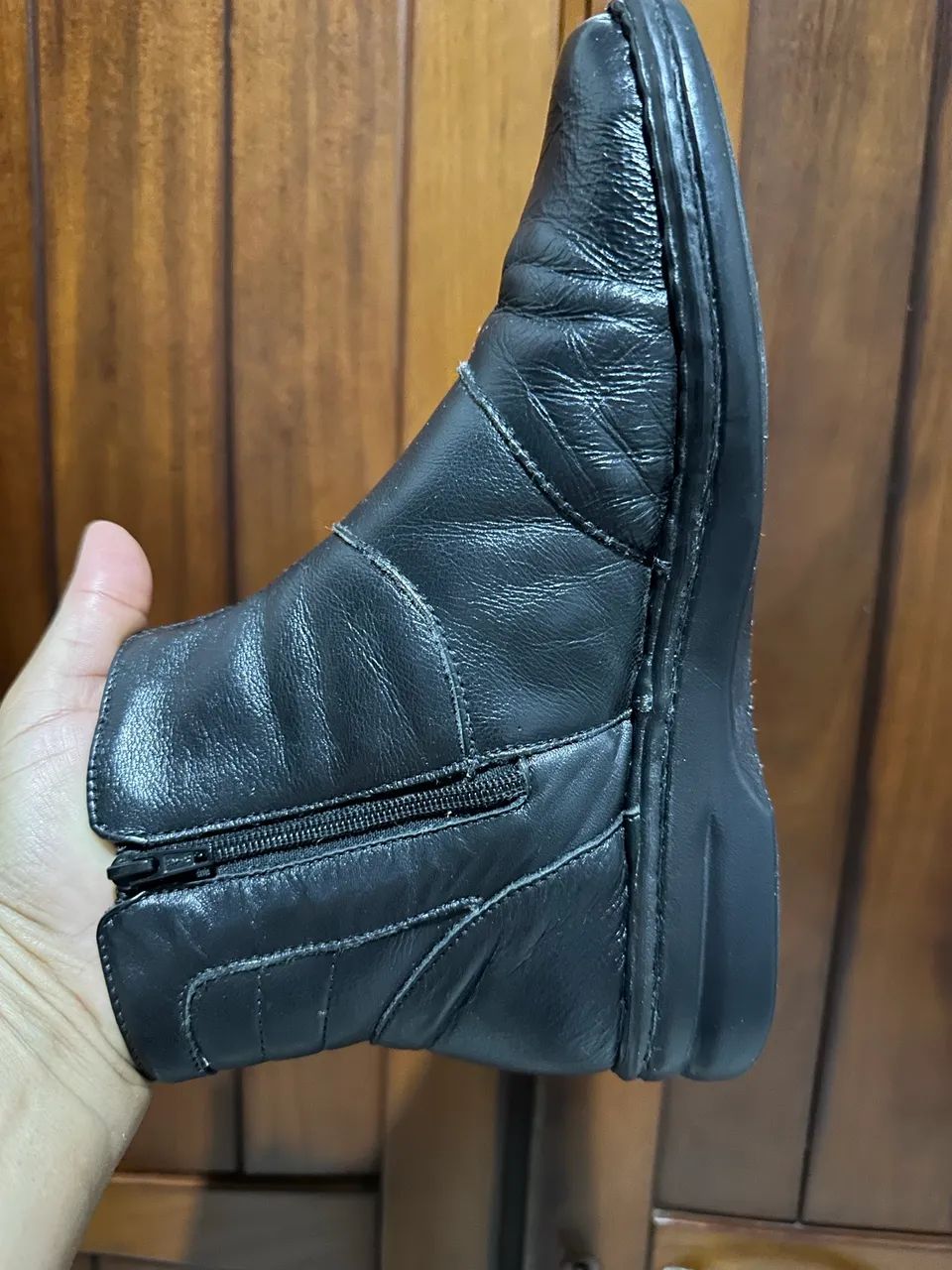 Botas Feminina em Couro Legítimo 37 confortável e Macia - Foto 2