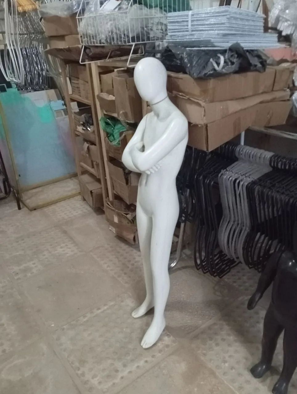 Manequim infântil com pose para lojas!!! - Foto 2