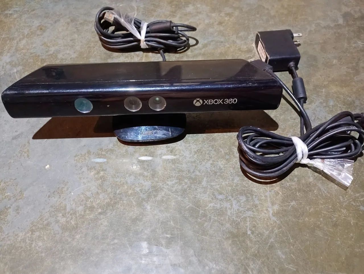 Fonte e Kinect Xbox 360