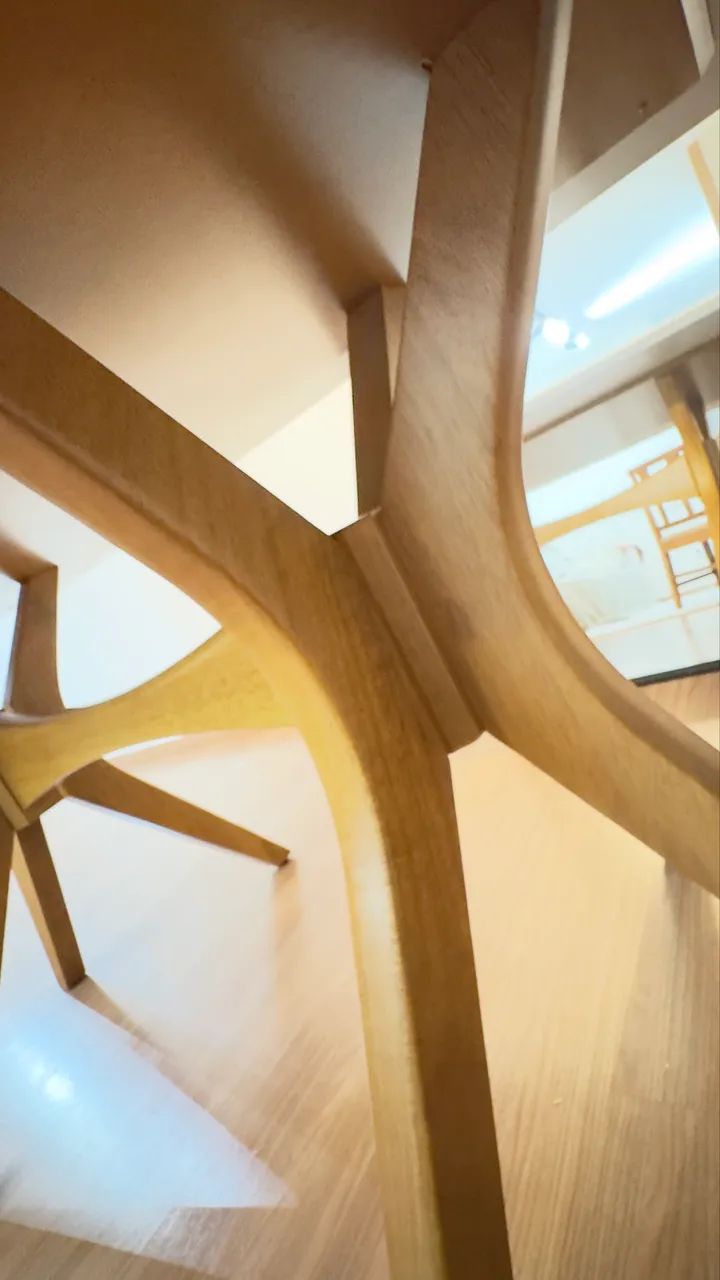Mesa sala de jantar madeira super resistente até 8 lugares  - Foto 4