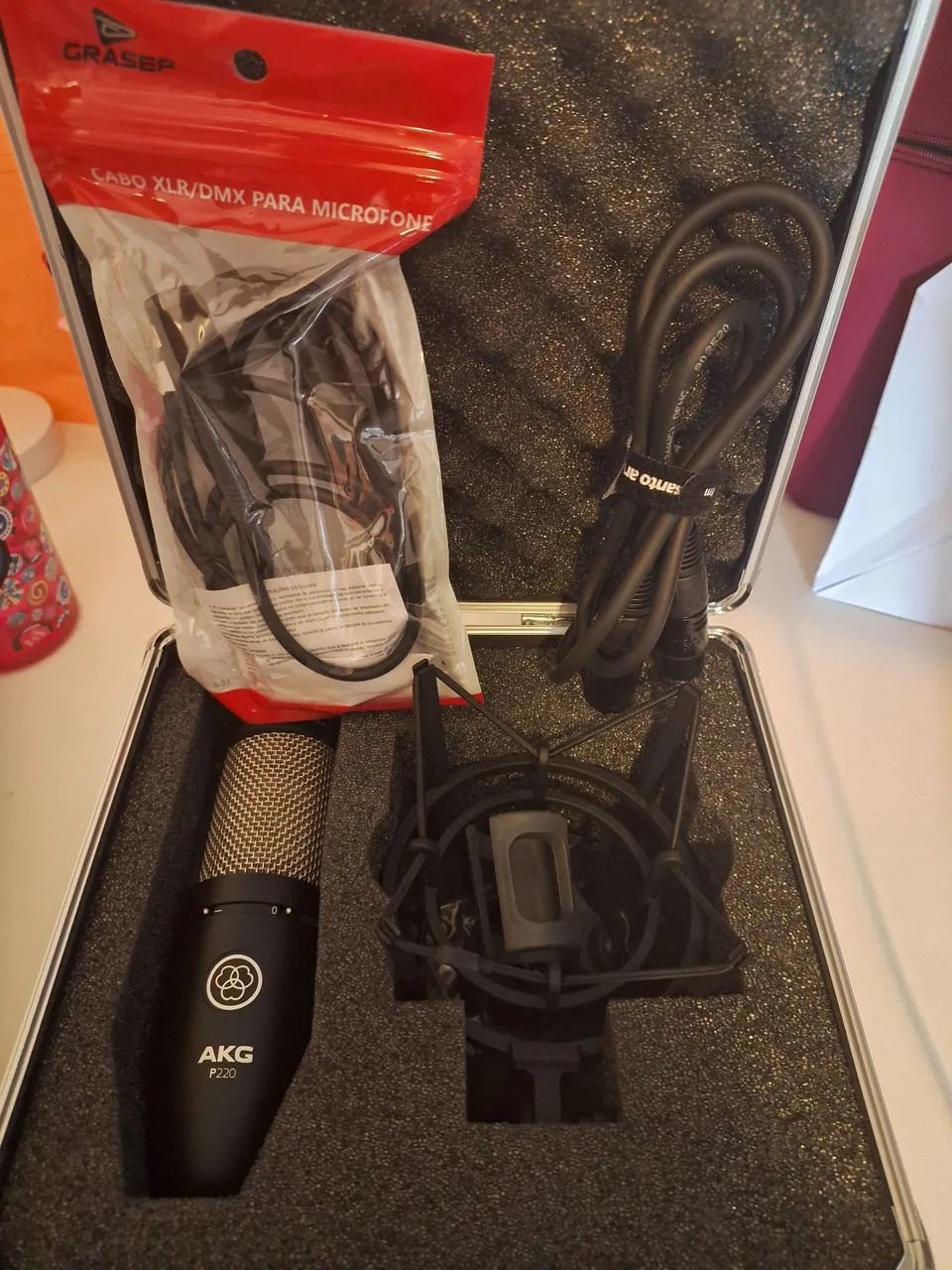 Microfone AKG P220 - Foto 5