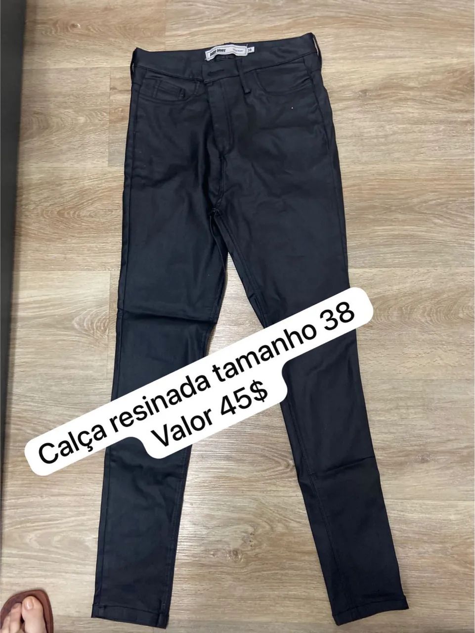 Vendo roupas..