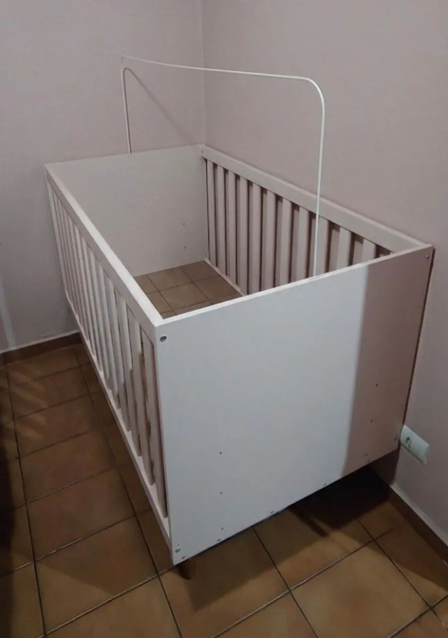 Berço infantil + colchão 
