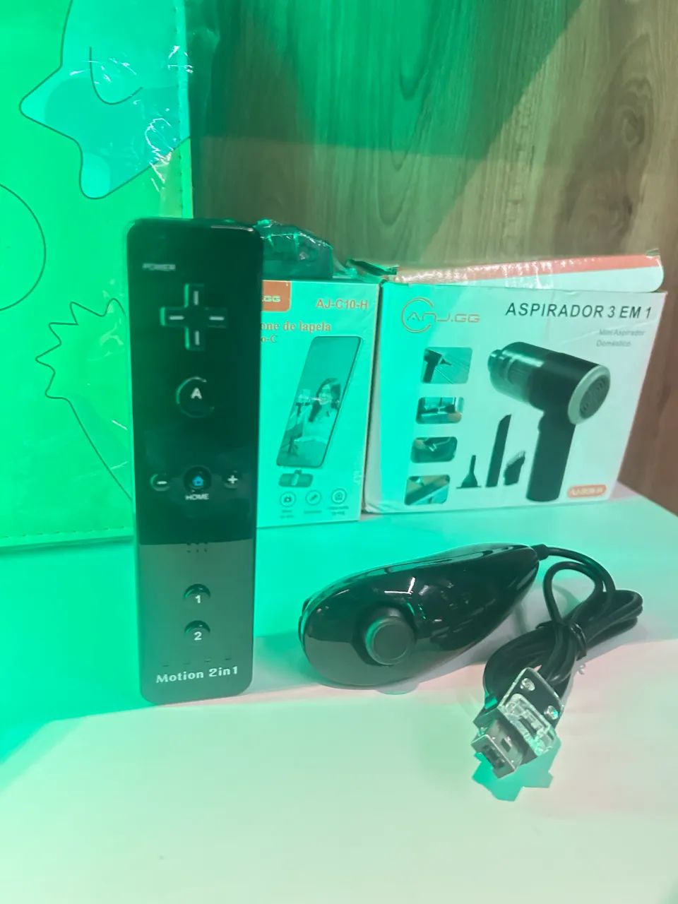 Wii Remote Plus com Nunchuk - Nintendo (Novo) - Foto 2