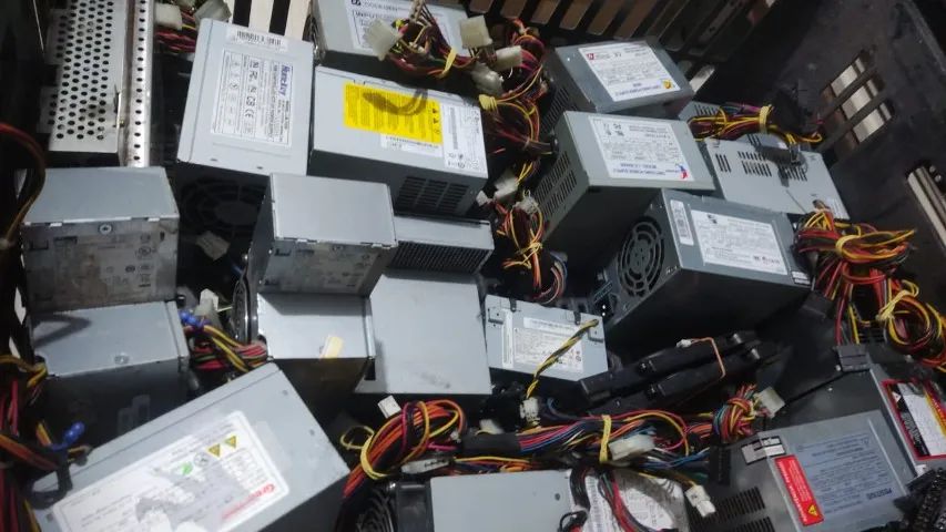Lote de fontes ATX e eletrônicos diversos (Ref 03) - Foto 3