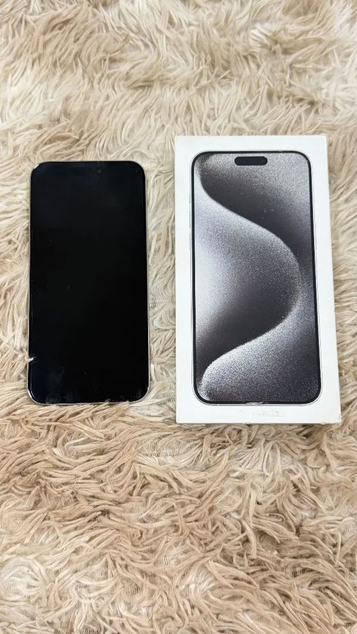 iPhone 15 Pro Max - Foto 2