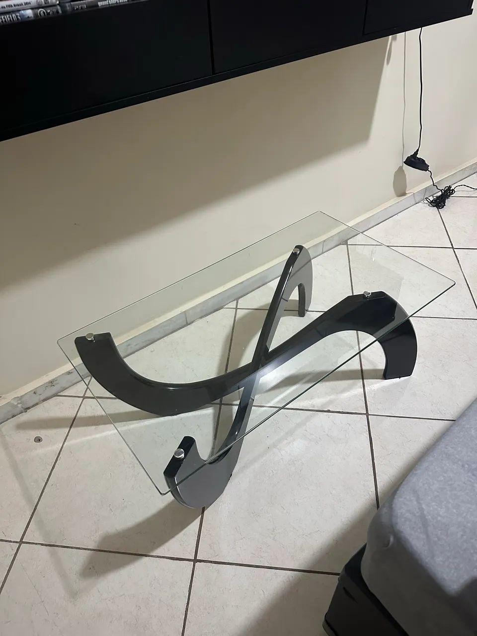 Mesa centro vidro e madeira preto ! 