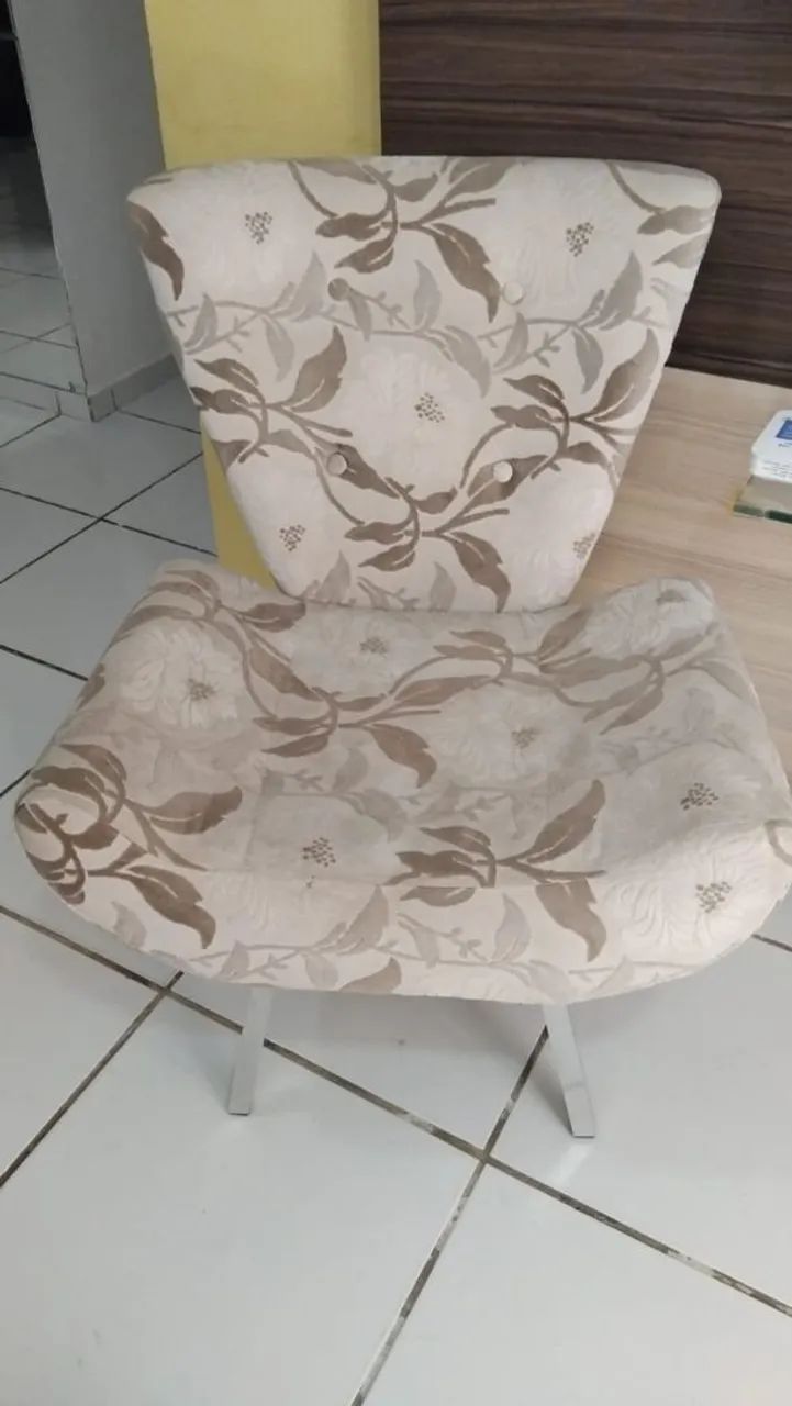 Venda de sofa reclináveis e declinável  e 2 cadeiras de apoio em bom estado de uso. - Foto 5