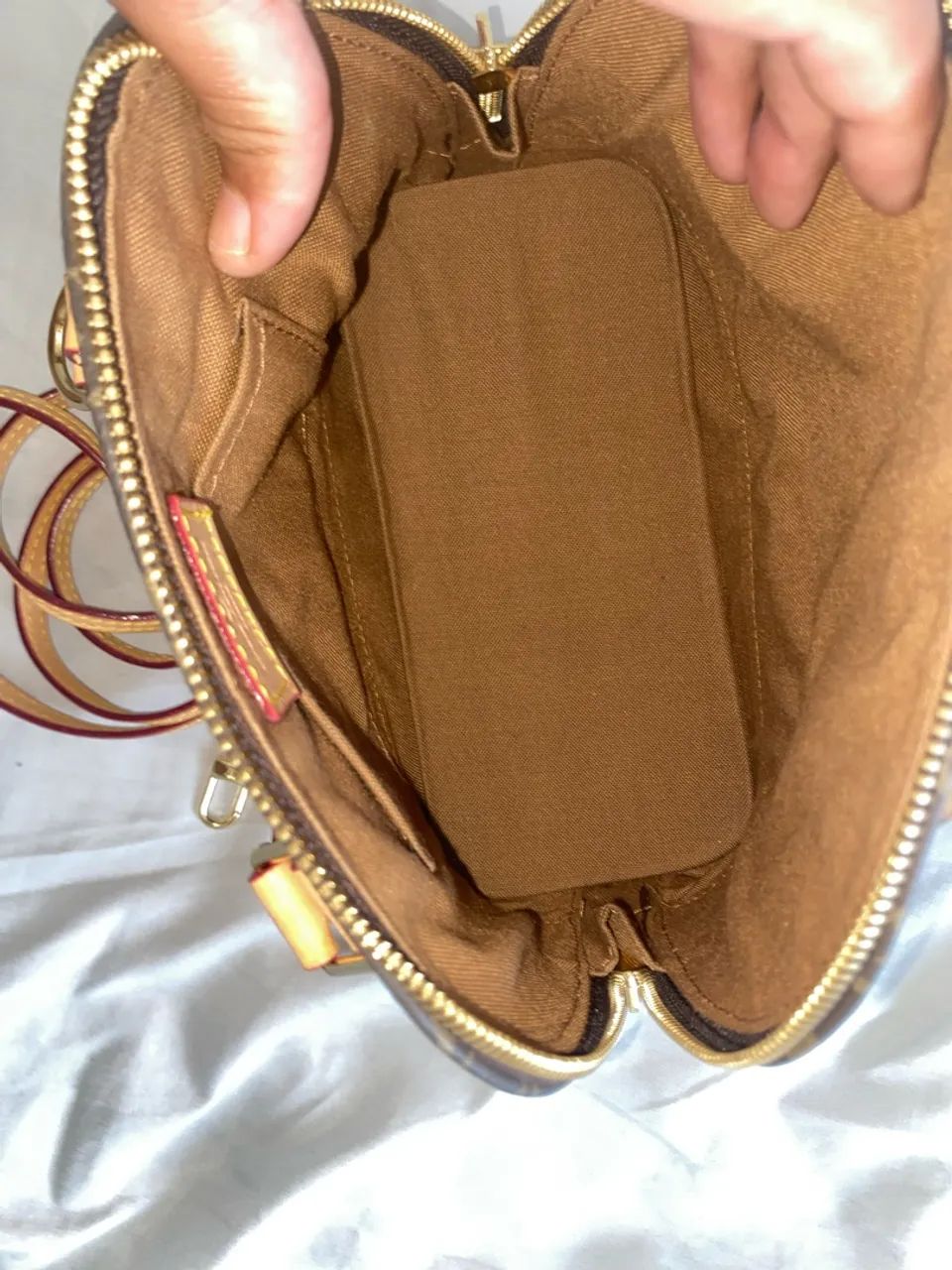 Bolsa Louis Vuitton BB Alma Original muito  abaixo do valor por conta do desgasto   - Foto 3