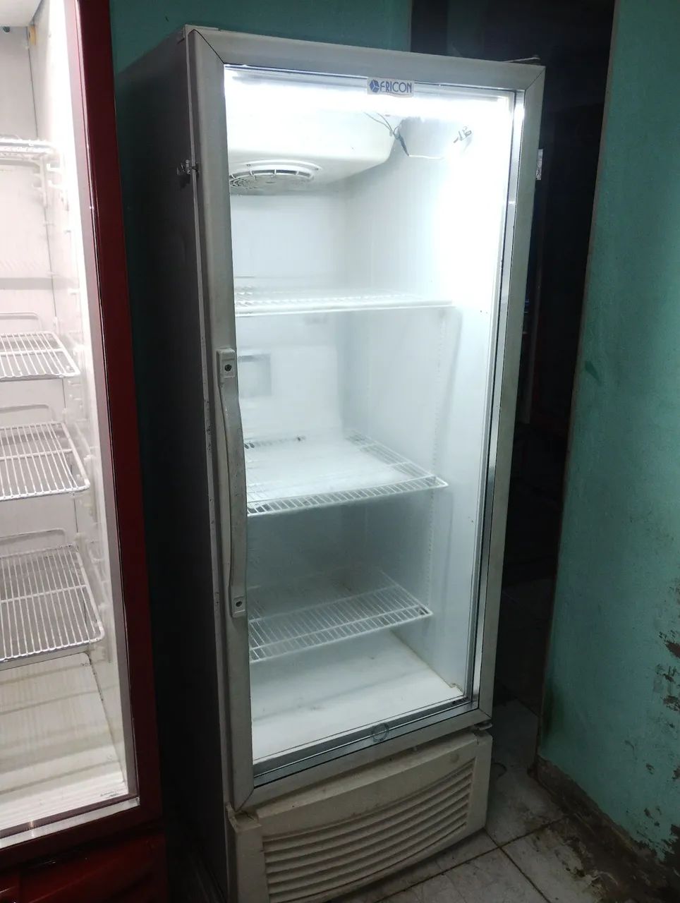 Vendo este expositor de bebidas funcionando perfeitamente  - Foto 3