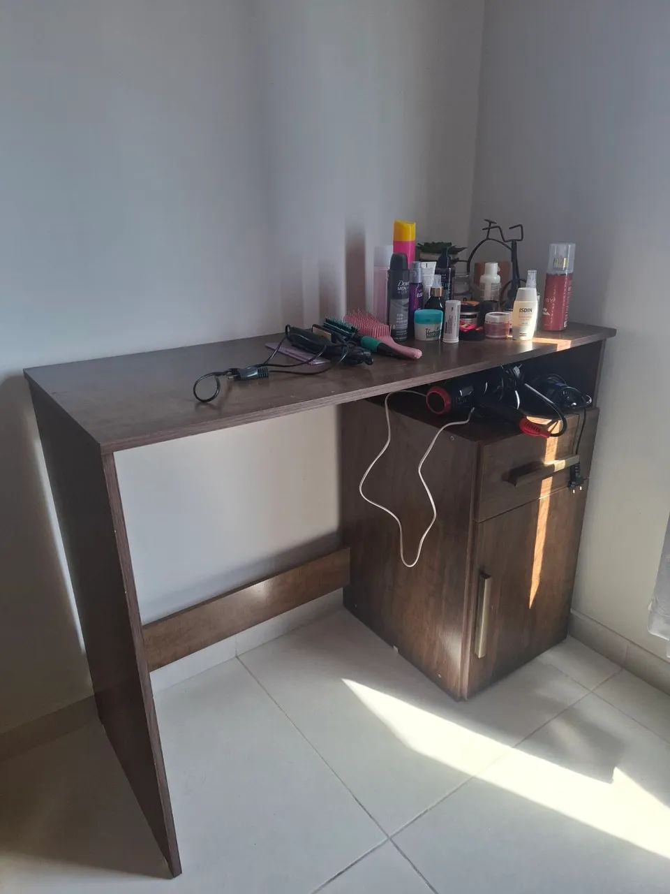 Mesa multiuso em perfeito estado - Foto 4