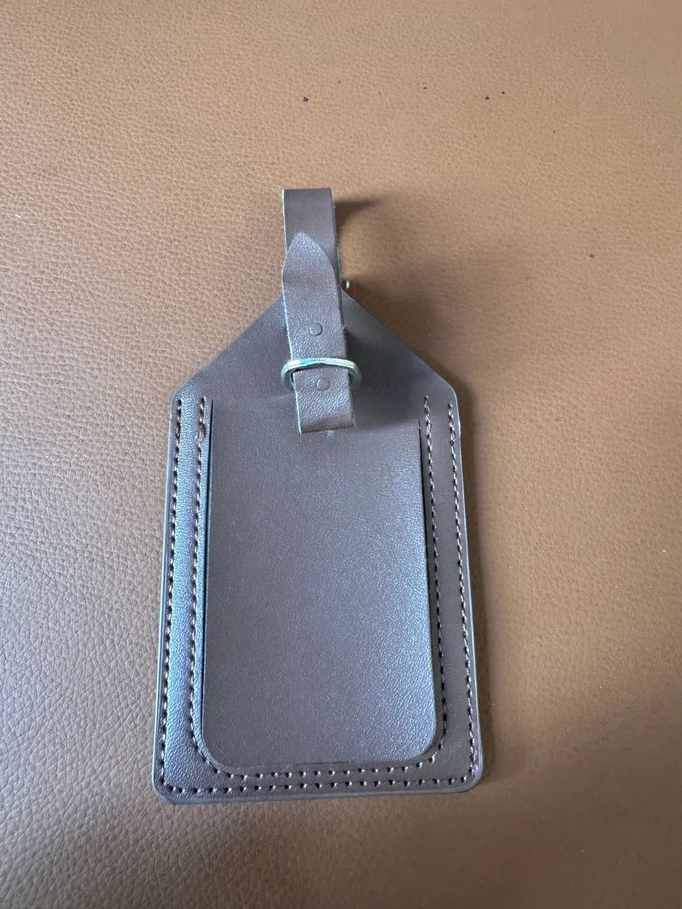 Tag em couro legítimo para mala, mochila, bolsa e etc 