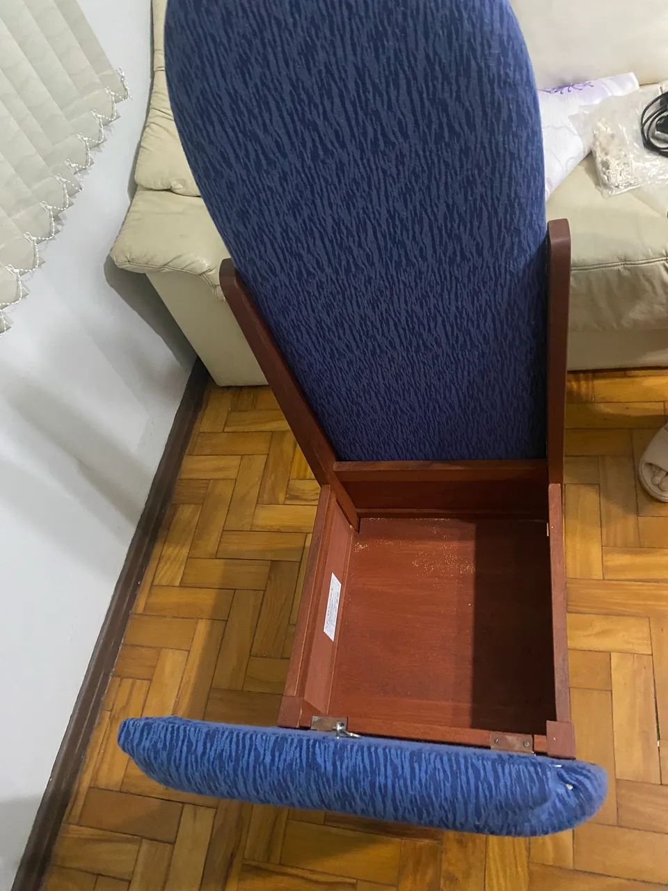 Cadeira que vira tábua de passar - Foto 4