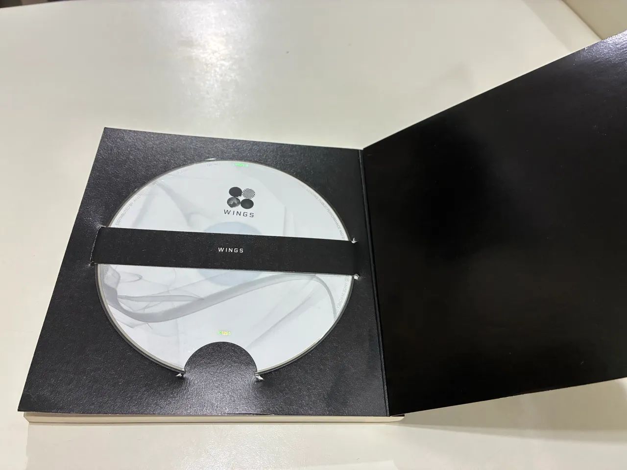 Álbum do BTS Wings N - Foto 2