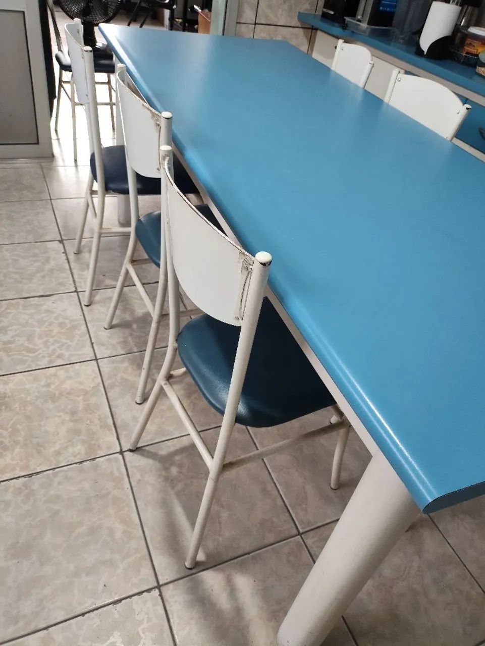 Mesa Jantar Clássica + 7 cadeiras / Conjunto elegante e atemporal - Foto 3