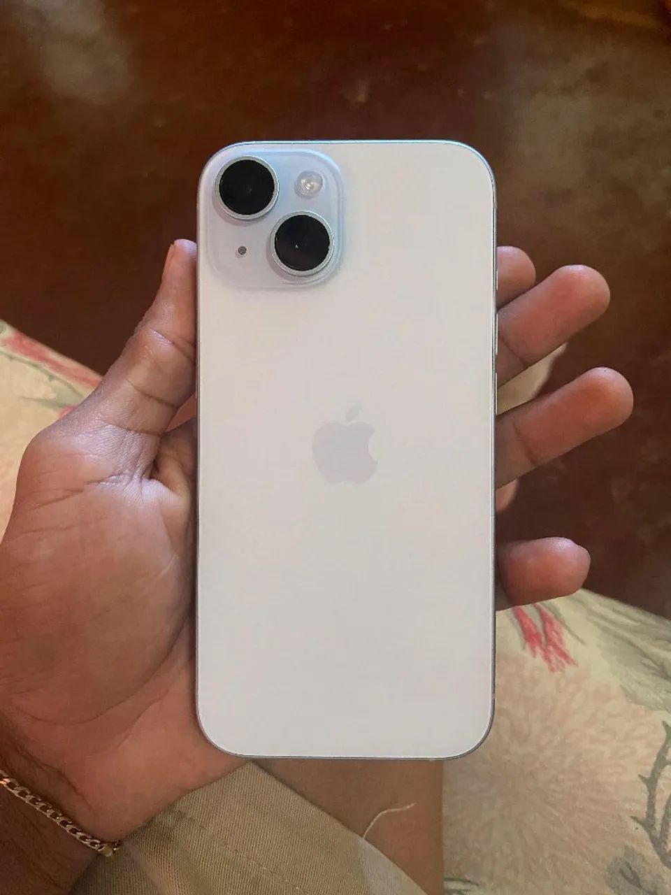 Vendo Iphone 15  - Foto 3