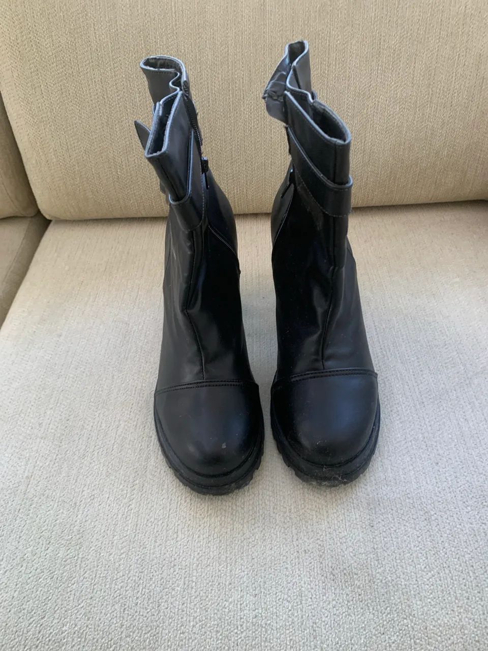 Bota preta feminina  - Foto 5