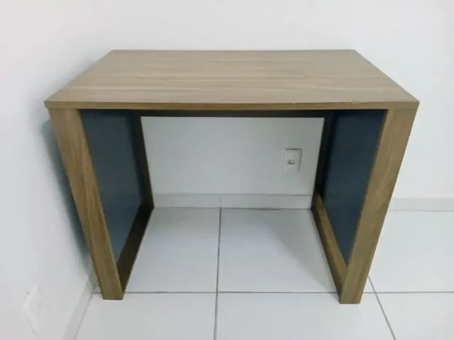 Mesa para estudo - Cor: Amendola e Grafito.