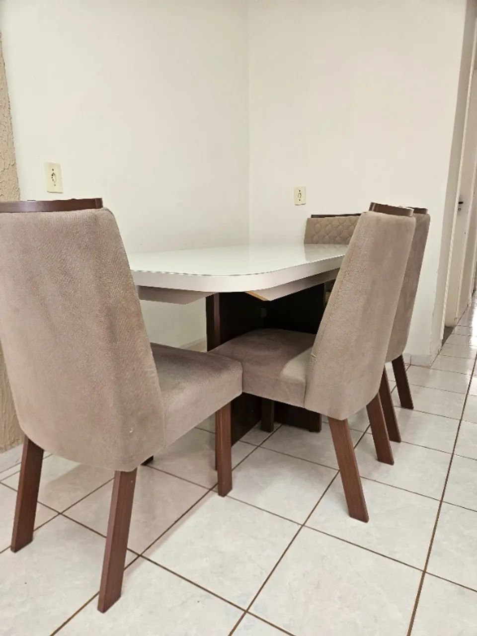 Mesa de Jantar Retângular com 6 Cadeiras - Foto 3