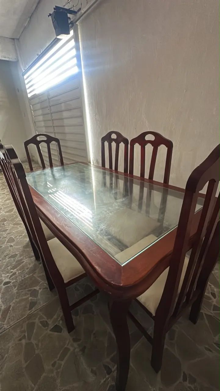 Mesa com tampo de vidro em madeira  - Foto 4