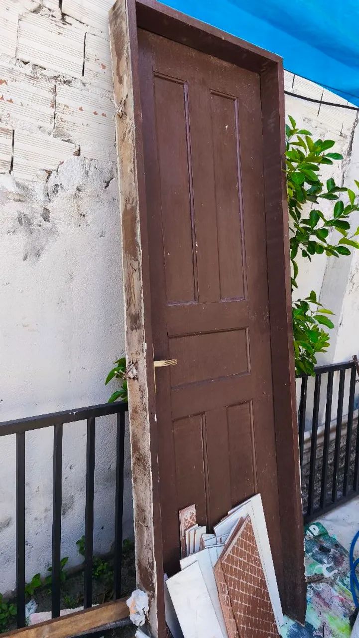 Porta de madeira com Caixilho - Foto 3