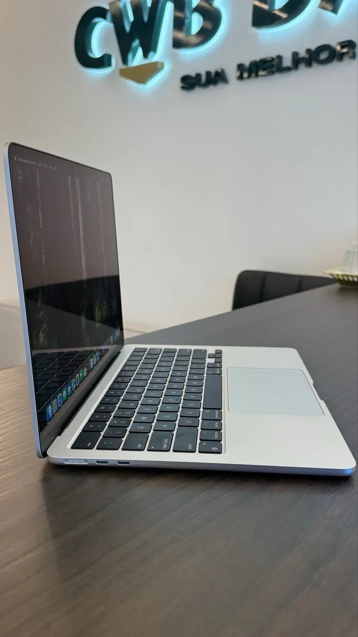 MACBOOK AIR M3 256SSD 8GB 13 POLEGADAS SILVER SEMINOVO / LOJA