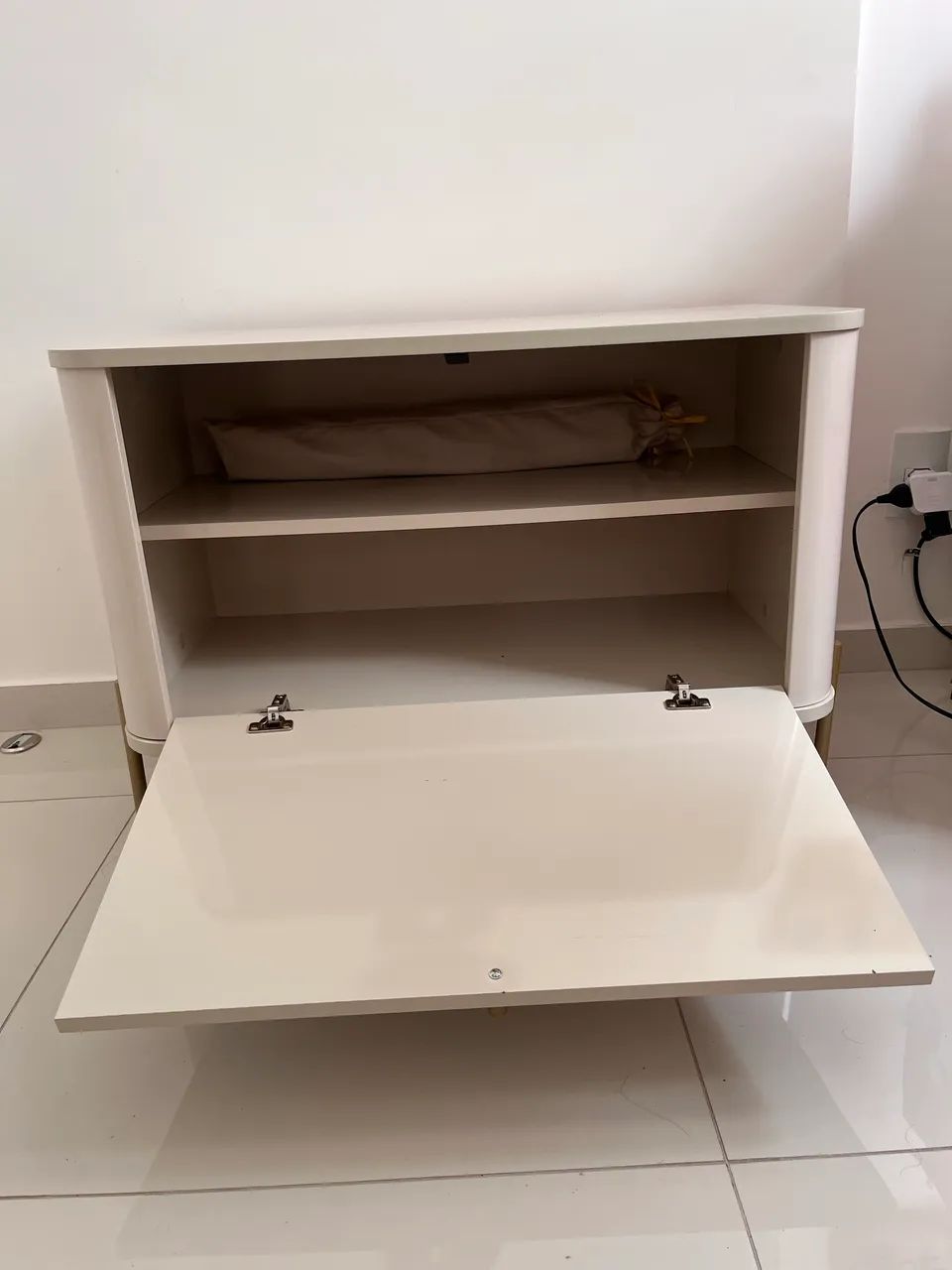 Mesa de Cabeceira - Foto 2