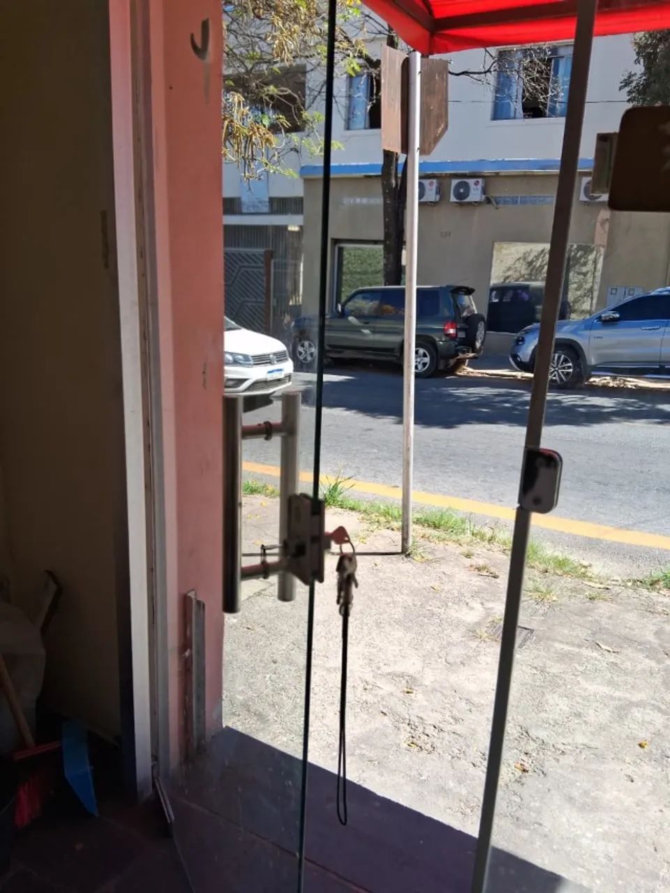 Fechamento em Vidro para Loja - Foto 3