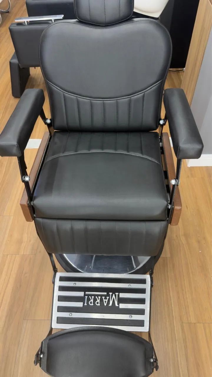 Cadeira poltrona Classic Barber Calice Cromado MARRI  - Foto 3