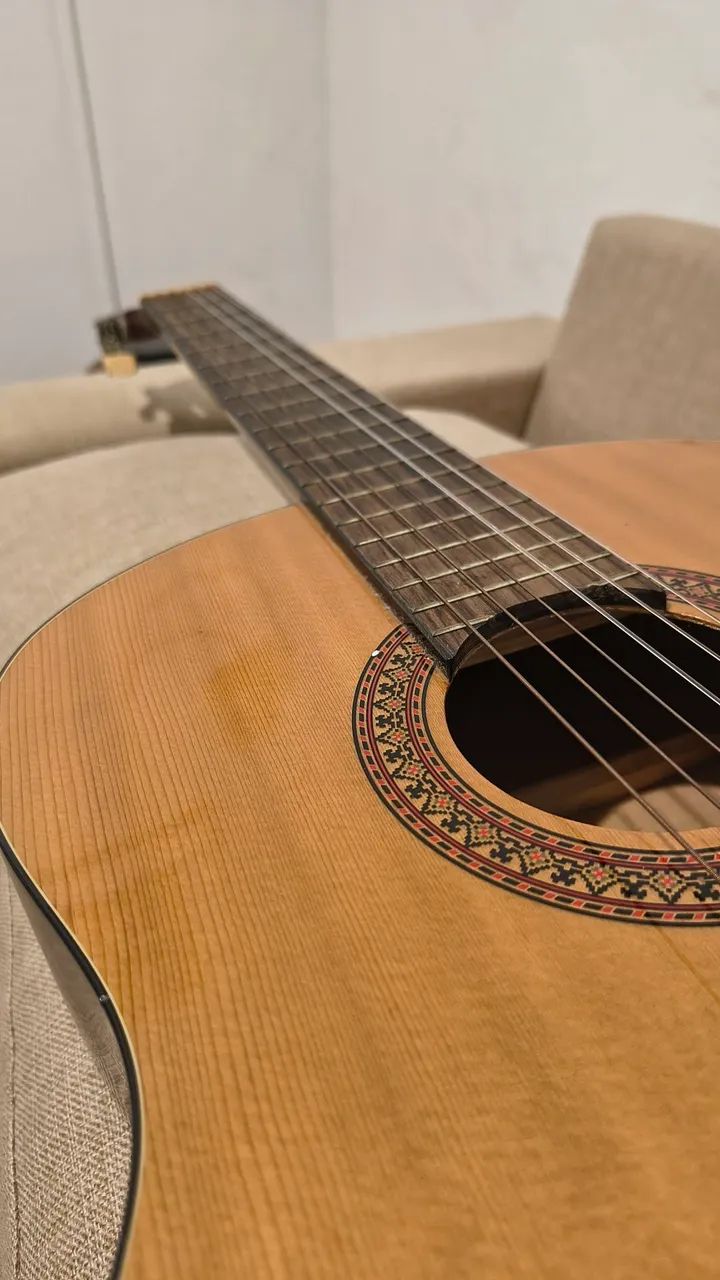 Violão acústico náilon Yamaha - Foto 3