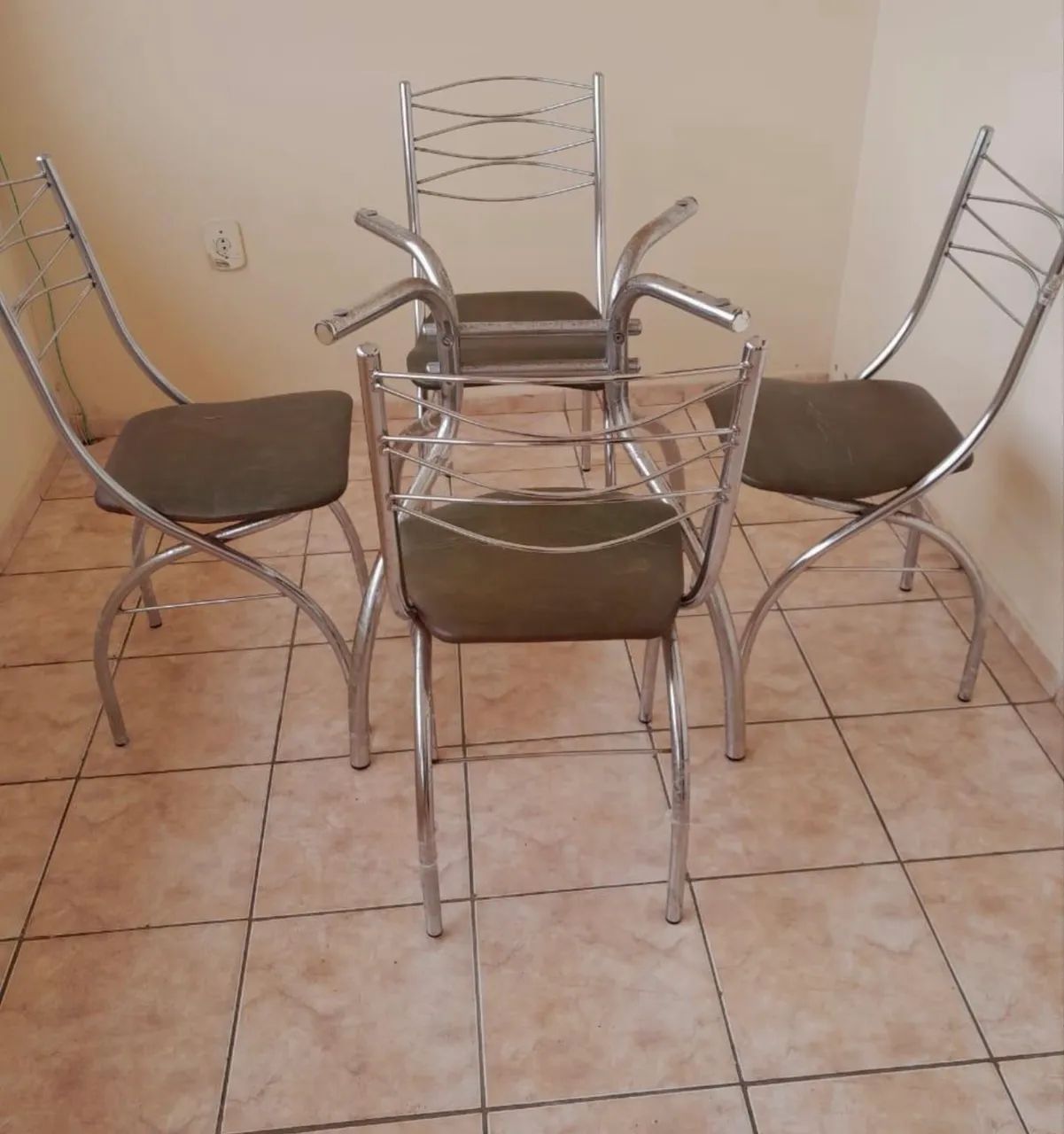 Mesa vidro 4 cadeiras