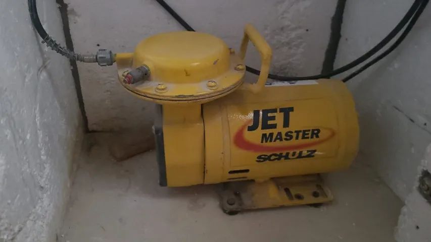 Jogo de poltrona, mesa e compressor - Foto 5