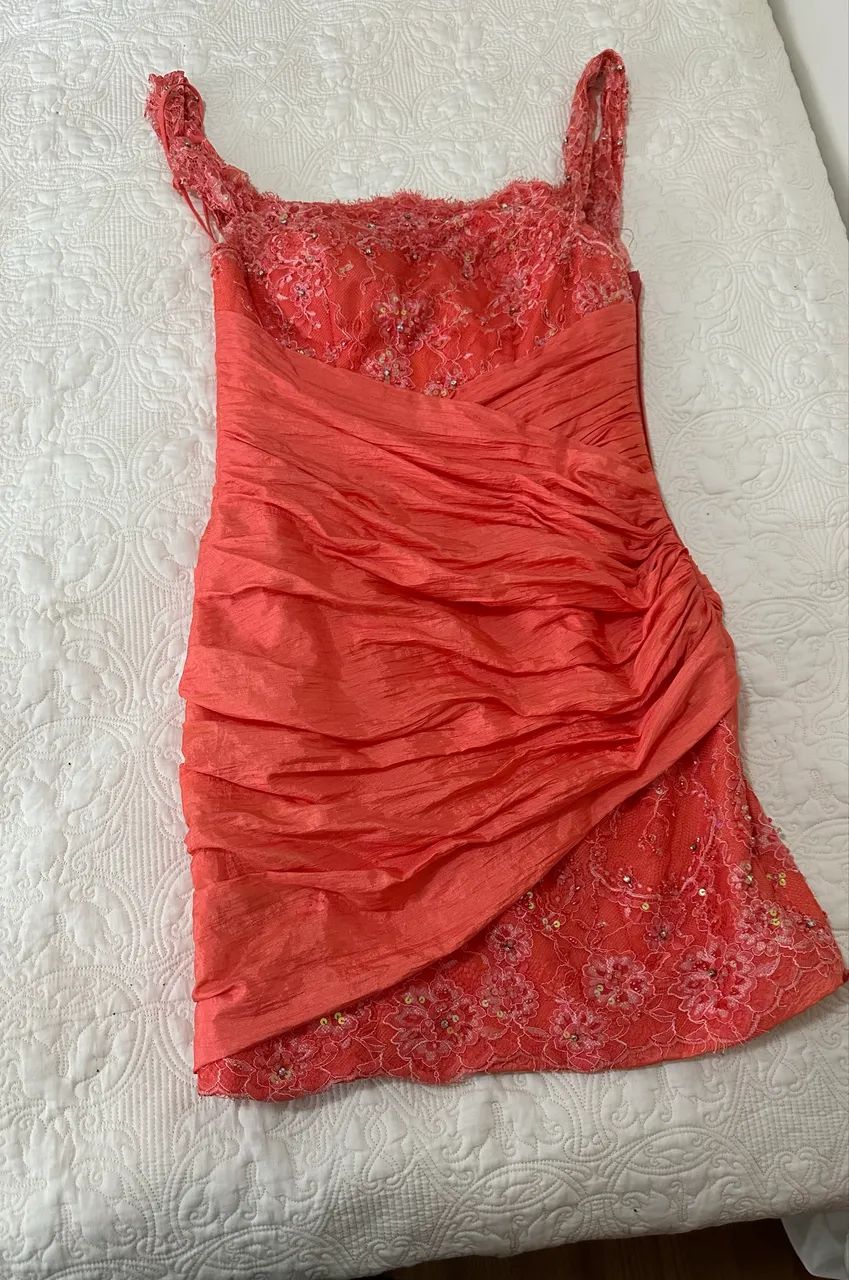 Vestido laranja lindo