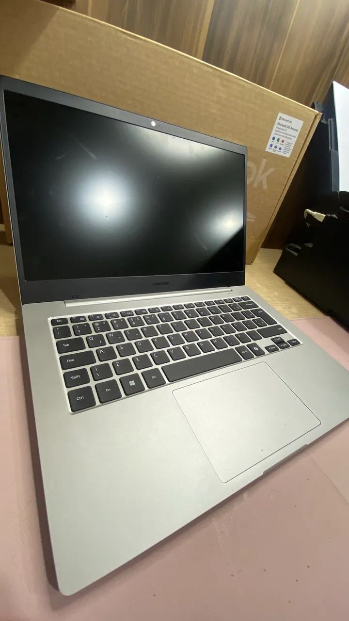 NOTEBOOK SAMSUNG BOOK GO  - Foto 4